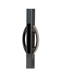 Set with Integrated Vertical Handles